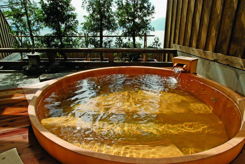 Lakeside Villa Suimeikaku Chitose  Esterno foto